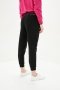 Брюки женские джогеры German Volf. 21003-3 черный с малиновым