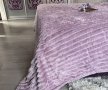 Плед-покрывало Koloco. Шарпей королевская полоска фиолетового цвета