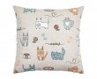 Подушка декоративная Home Line. Кот на кухне бежевого цвета