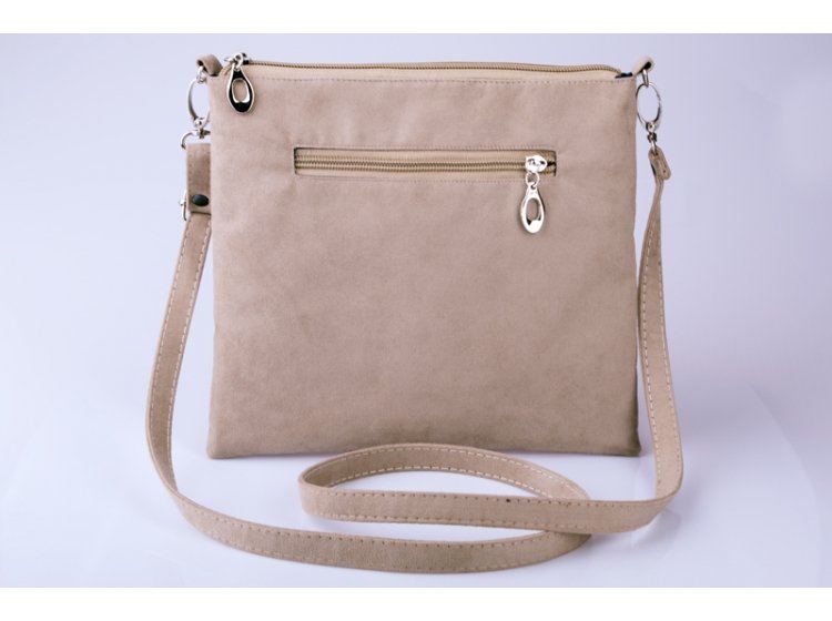 Обратная сторона клатча бежевая