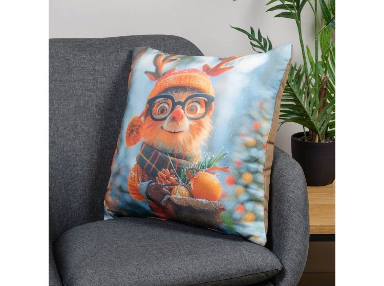 Подушка декоративная Home Line. Звірятко з помаранчем