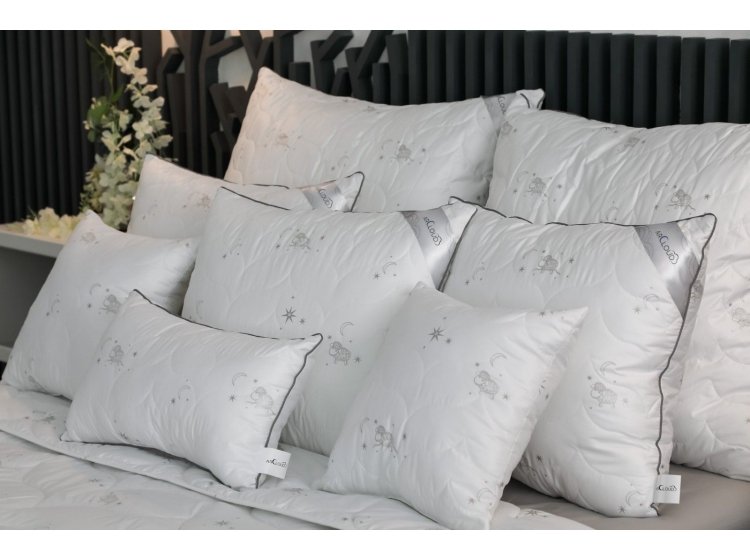 Гипоаллергенная стеганая подушка ArCloud. Lamb Merino Beige