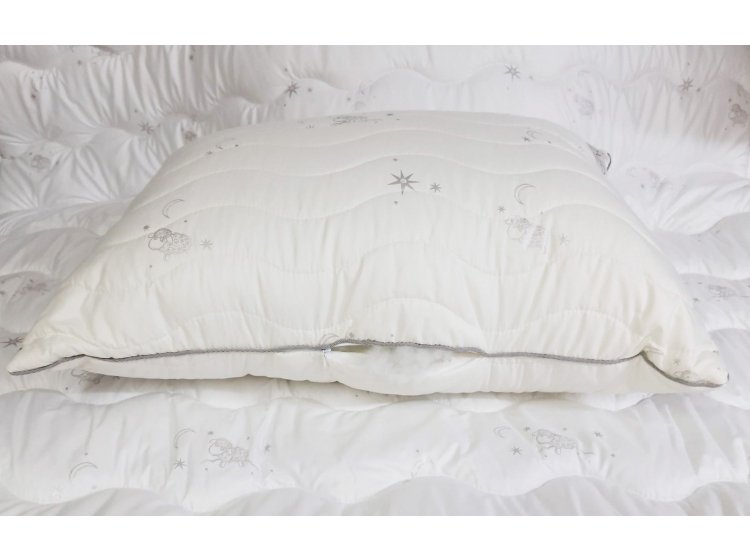 Гипоаллергенная стеганая подушка ArCloud. Lamb Merino Beige