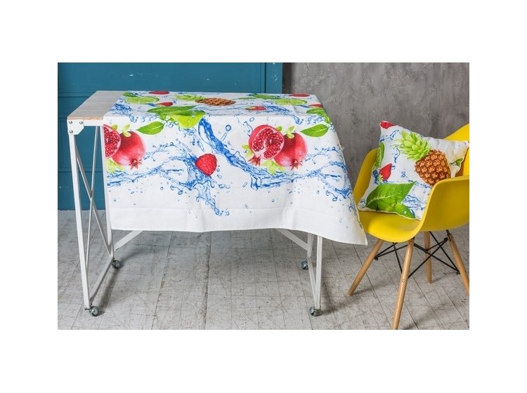 Скатерть Novita. Рогожка  21044/1 Фрукты