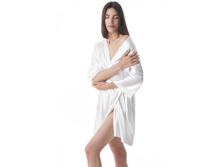 Халат женский шелковый German Volf. Кимоно 24063 белого цвета