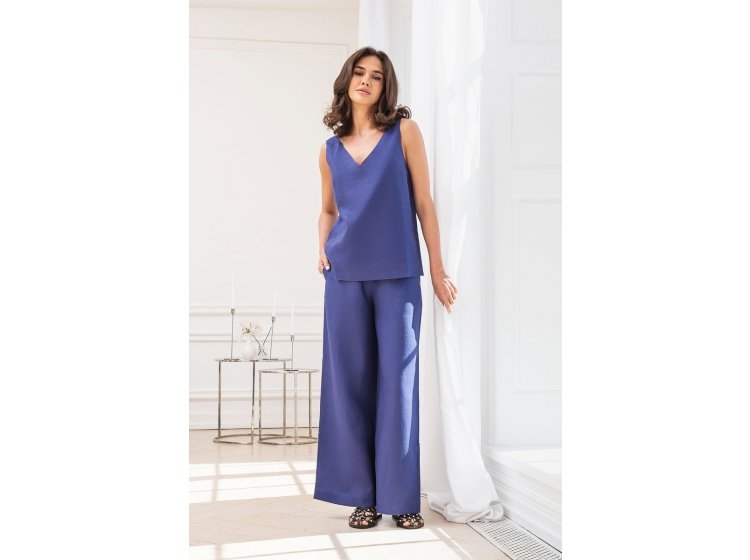 Костюм женский брючный льняной German Volf. 2810 синего цвета