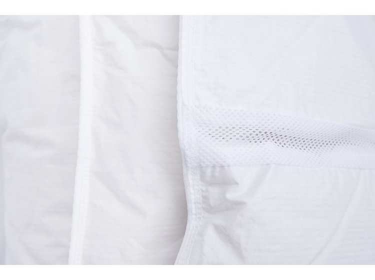 Комплект детский, одеяло и одна подушка Iglen. Royal series пуховые (белый пух) демисезонные в батистовом тике