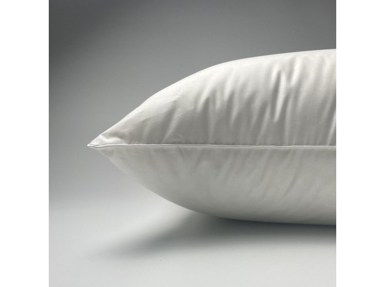 Подушка пуховая низкая Iglen с белым пухом и кантом, 100% пух