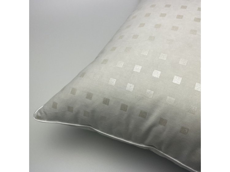 Подушка пухо-перовая облегченная Iglen. 70% пуха, с кантом