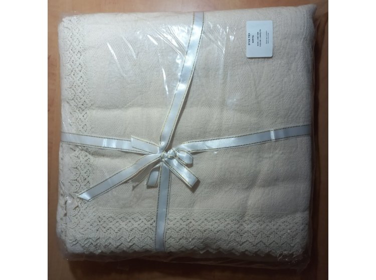 Покрывало Diva. Sofiya Vanilya с кружевом