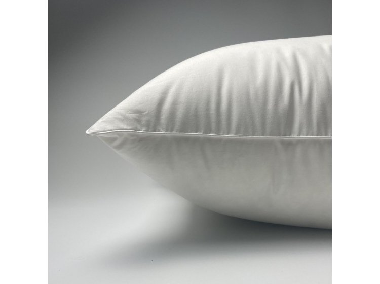 Подушка пуховая Iglen с белым пухом и кантом, 100% пух