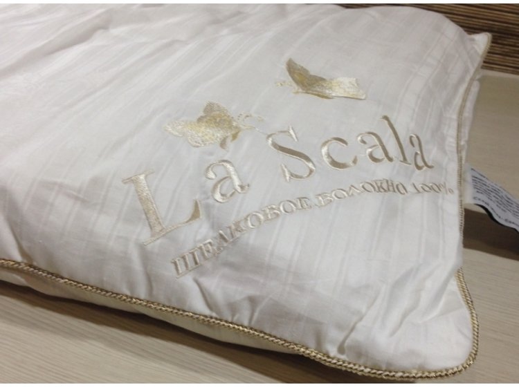 Подушка La Scala наполнитель 100% натуральный шелк, размер 50х70 см