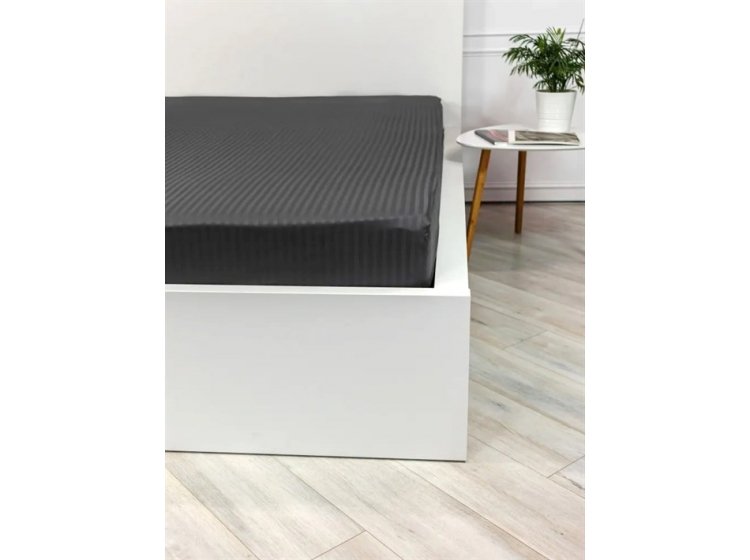 Простынь на резинке Lighthouse. Sateen stripe Antracit