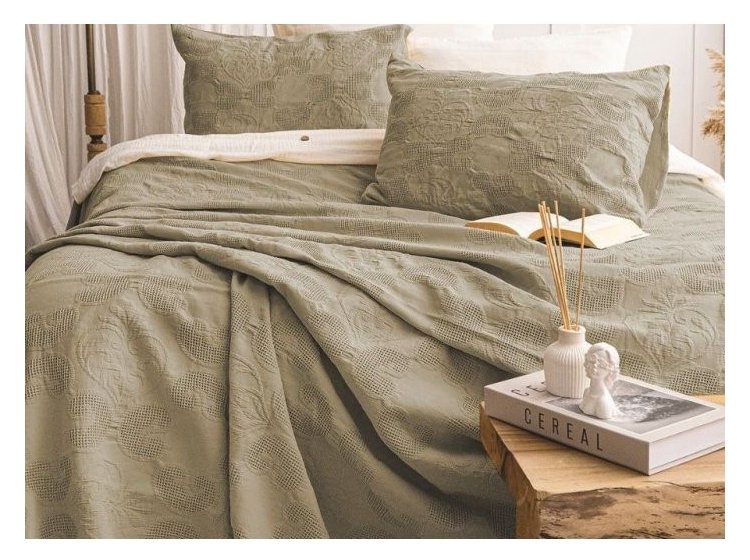 Жакардове покривало з наволочками Saheser Italo Haki