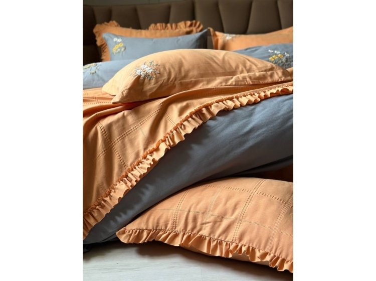 Постельное белье Saheser. Fiorella orange хлопок с вышивкой