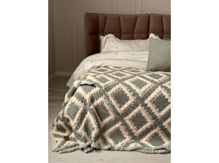 Муслиновое покрывало с наволочками Saheser. Sonia krem-mint