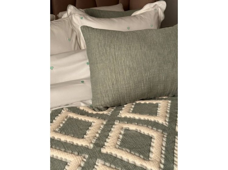 Муслиновое покрывало с наволочками Saheser. Sonia krem-mint