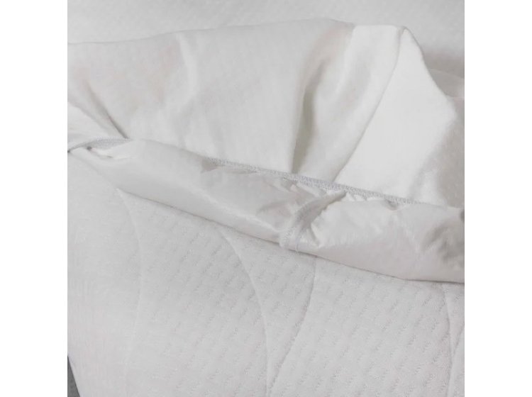 Наматрасник водонепронецаемый Viluta. Трикотаж с бортом