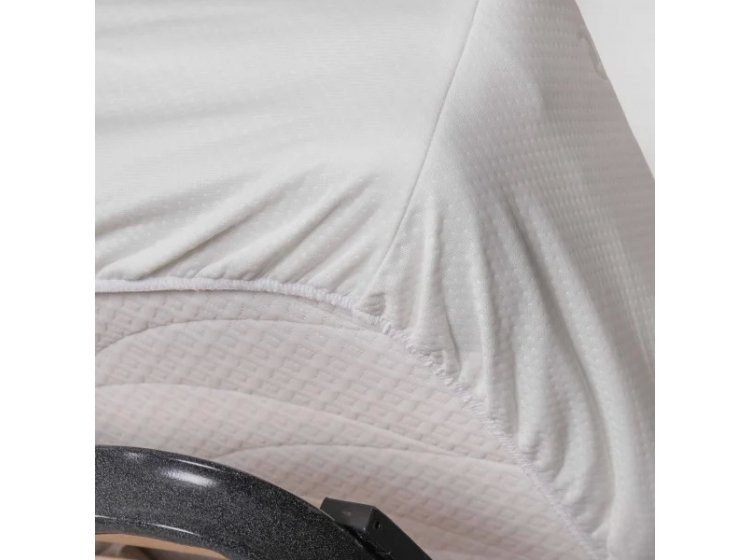 Наматрасник водонепронецаемый Viluta. Трикотаж с бортом