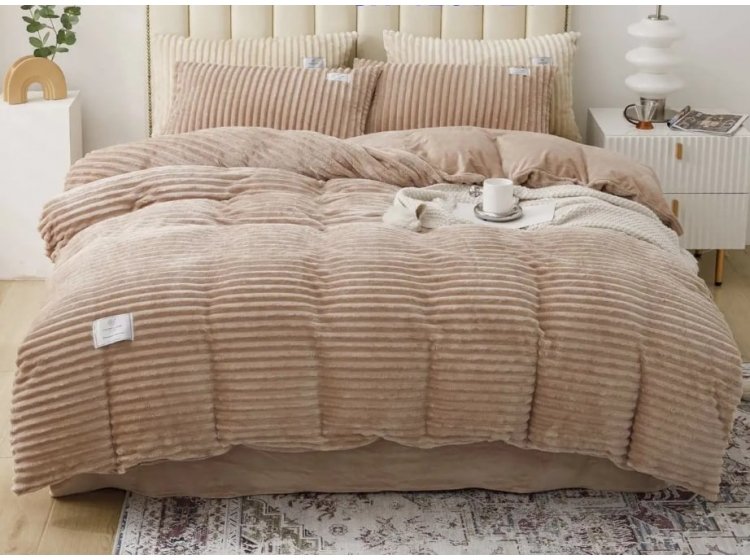 Велюровое постельное белье Colorfull Home. Шарпей бежевое