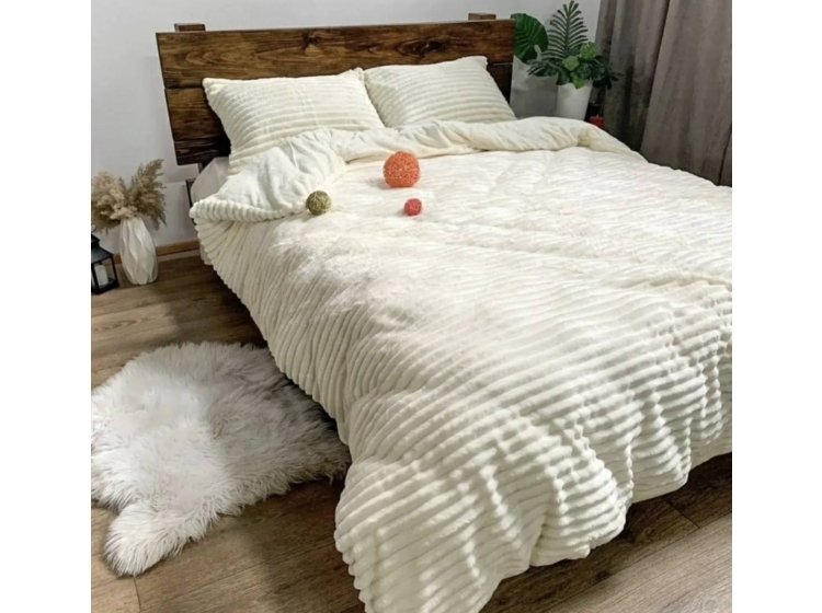 Велюровое постельное белье Colorfull Home. Шарпей кремовое