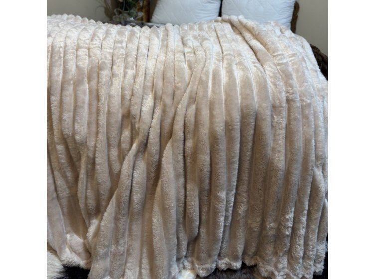 Плед-покрывало Koloco. Шарпей королевская полоска бежевого цвета