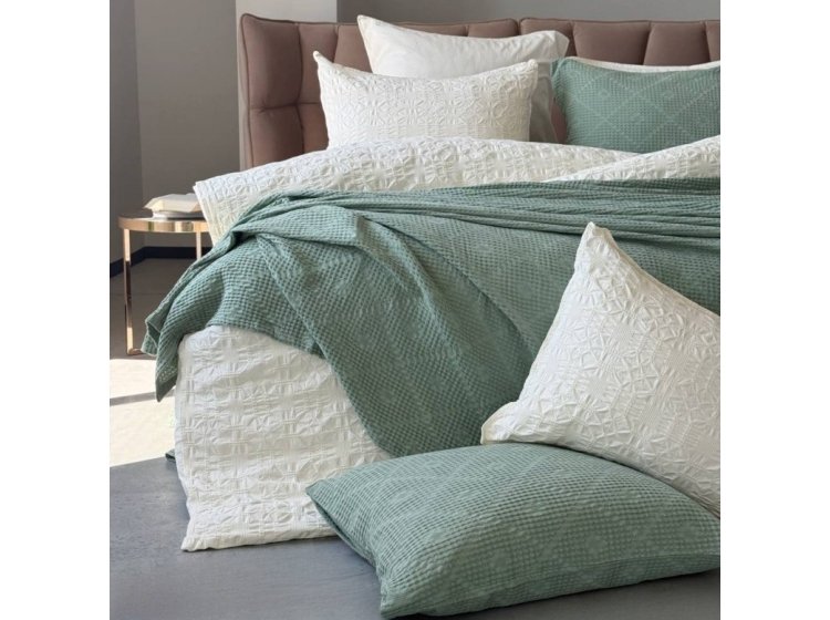 Жаккардовое покрывало с наволочками Saheser. Salsa yesil