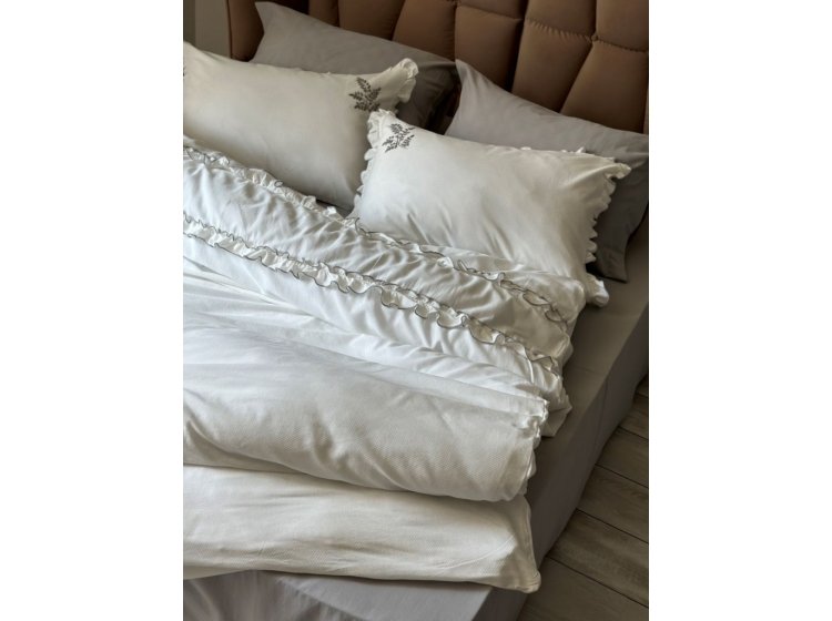 Постельное белье Saheser. Brianna grey хлопок с вышивкой и пике