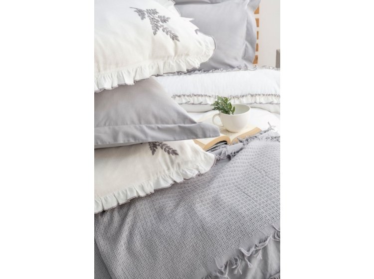 Постельное белье Saheser. Brianna grey хлопок с вышивкой и пике