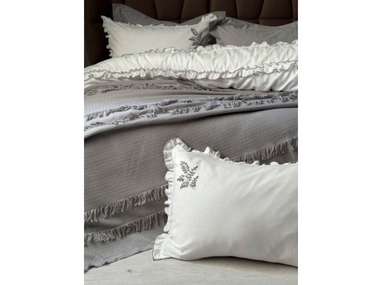 Постельное белье Saheser. Brianna grey хлопок с вышивкой и пике