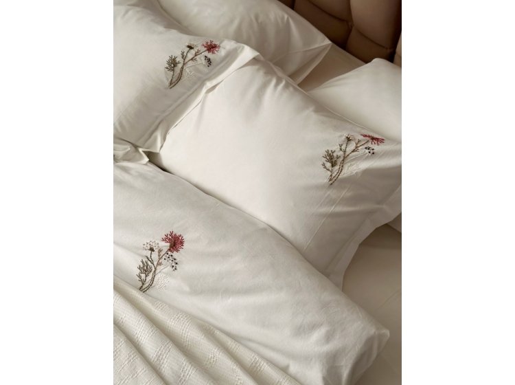 Постельное белье Saheser. Noris cream хлопок с вышивкой и пике