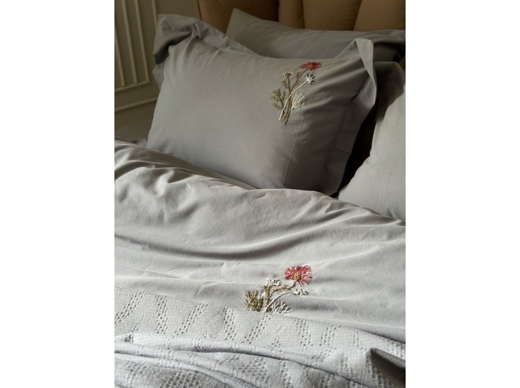 Постельное белье Saheser. Noris grey хлопок с вышивкой и пике