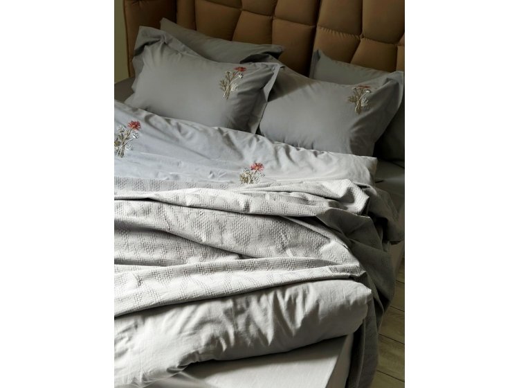 Постельное белье Saheser. Noris grey хлопок с вышивкой и пике