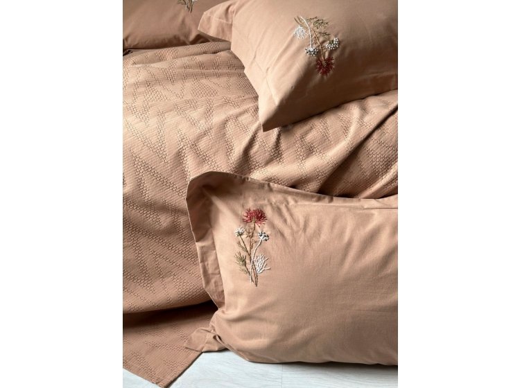 Постельное белье Saheser. Noris mustard хлопок с вышивкой и пике