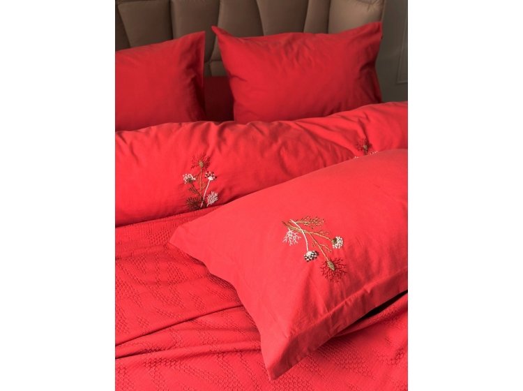 Постельное белье Saheser. Noris vermilion хлопок с вышивкой и пике