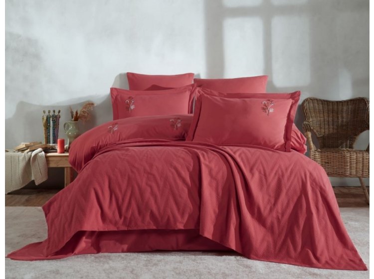 Постельное белье Saheser. Noris vermilion хлопок с вышивкой и пике
