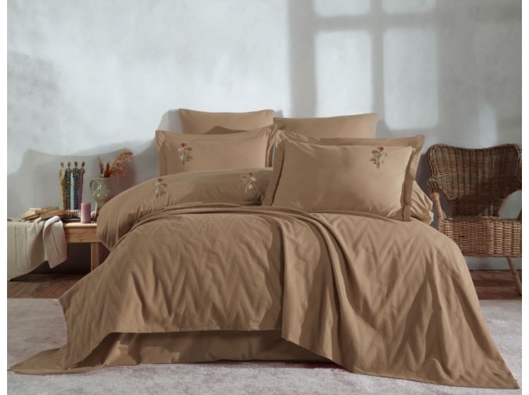 Постельное белье Saheser. Noris mustard хлопок с вышивкой и пике