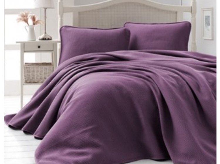 Жаккардовое покрывало с наволочками Saheser. Liv plume