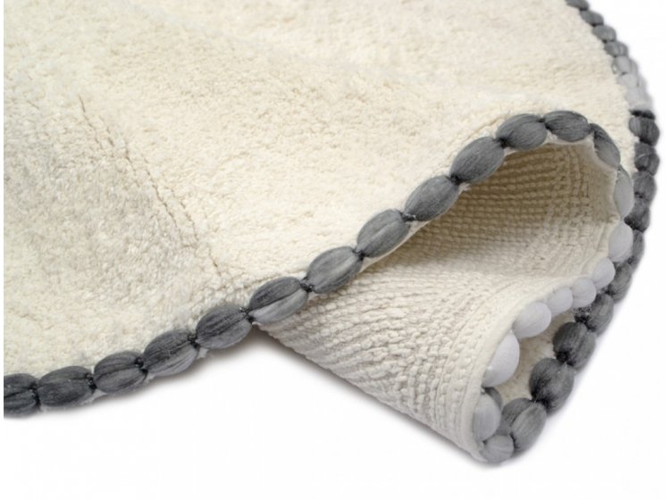 Коврик Irya. Ronan ekru молочного цвета