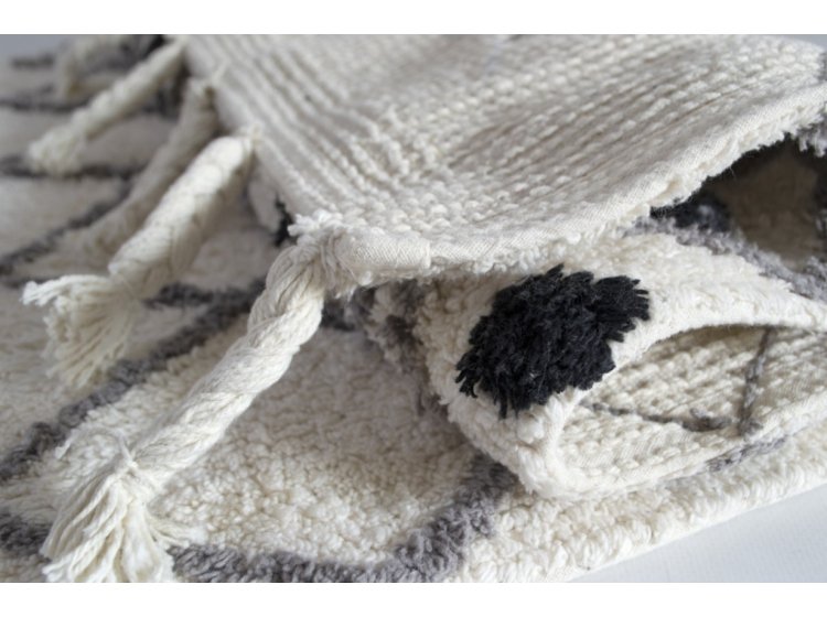 Коврик Irya. Neveda gri с кисточками