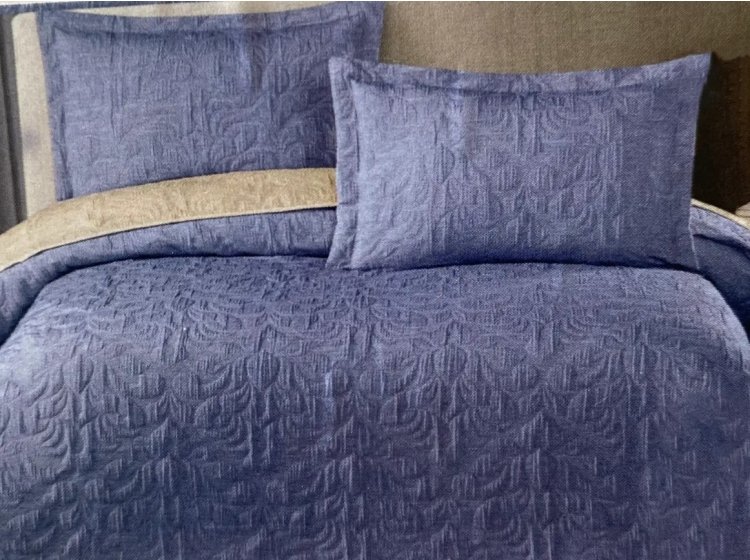 Стеганое покрывало с наволочками Altinbasak. Glimmer Sky Sabre