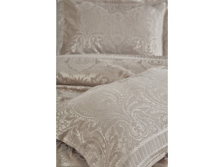 Жаккардовое покрывало с наволочками Dantela Vita. Hazel vizon