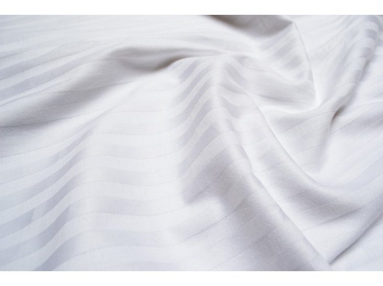 Простынь на резинке Iris Home. Отель Сатин страйп белого цвета