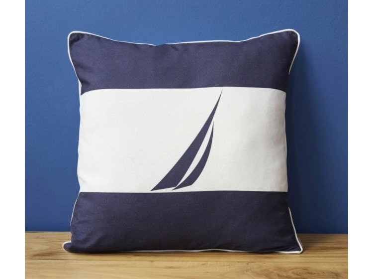 Подушка декоративная Nautica Home. Sail Lacivert бело-синего цвета