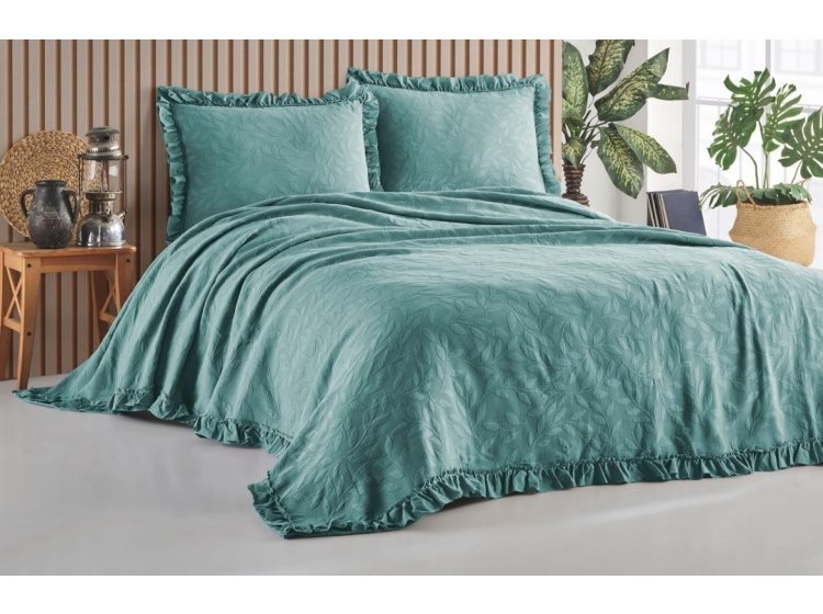 Жаккардовое покрывало с наволочками Saheser. Ilda green