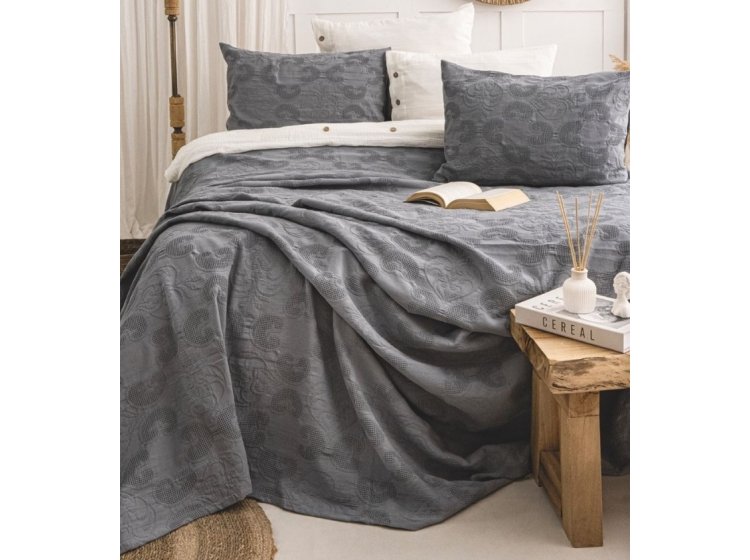 Жаккардовое покрывало с наволочками Saheser. Italo antrasit