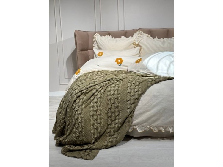 Жаккардовое покрывало-пике Saheser. Сotton Enza haki