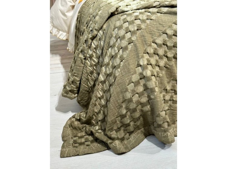 Жаккардовое покрывало-пике Saheser. Сotton Enza haki