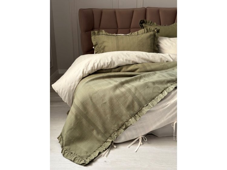 Жаккардовое покрывало с наволочками Saheser. Tziana khaki