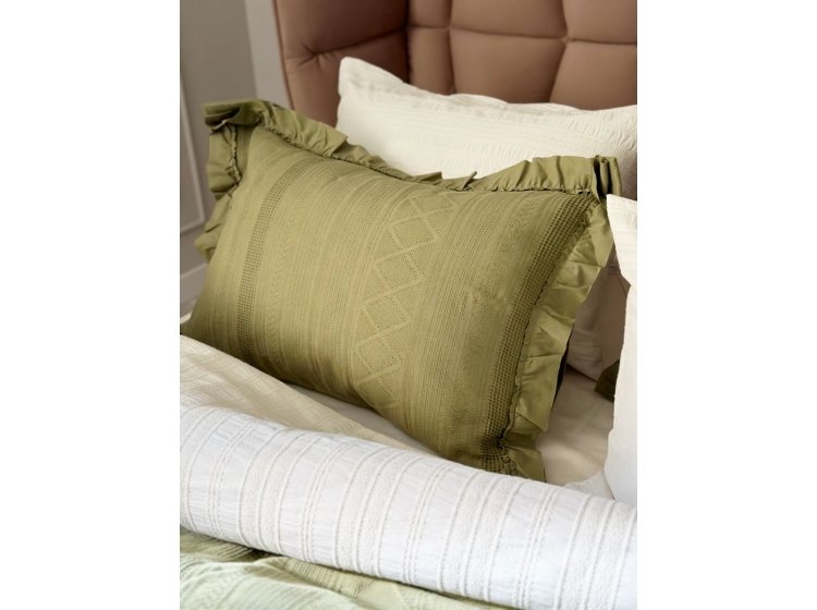 Жаккардовое покрывало с наволочками Saheser. Tziana khaki